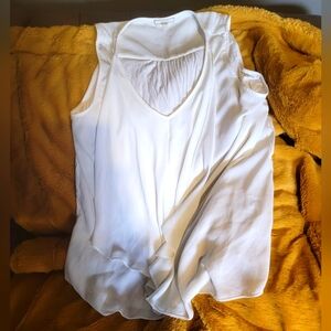 Pleione ruffled mixed media tank